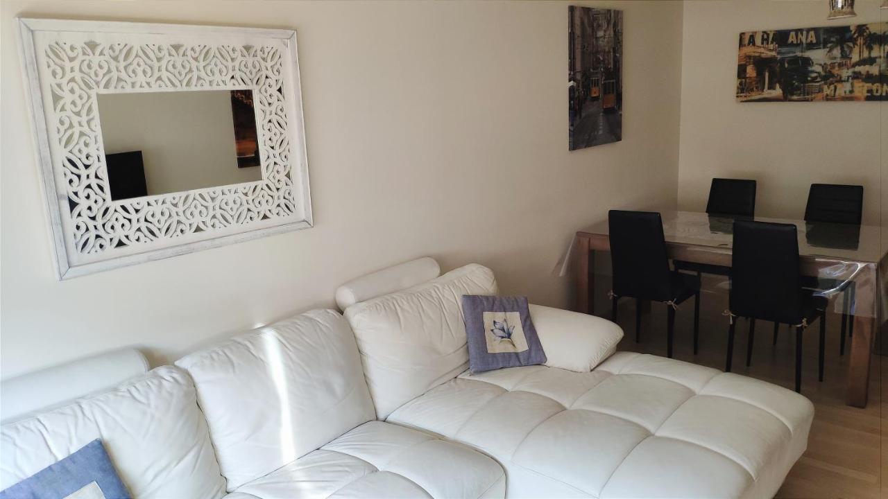 On The Beach! Frente Al Paseo Maritimo, Parking Y Piscina Malaga Luaran gambar