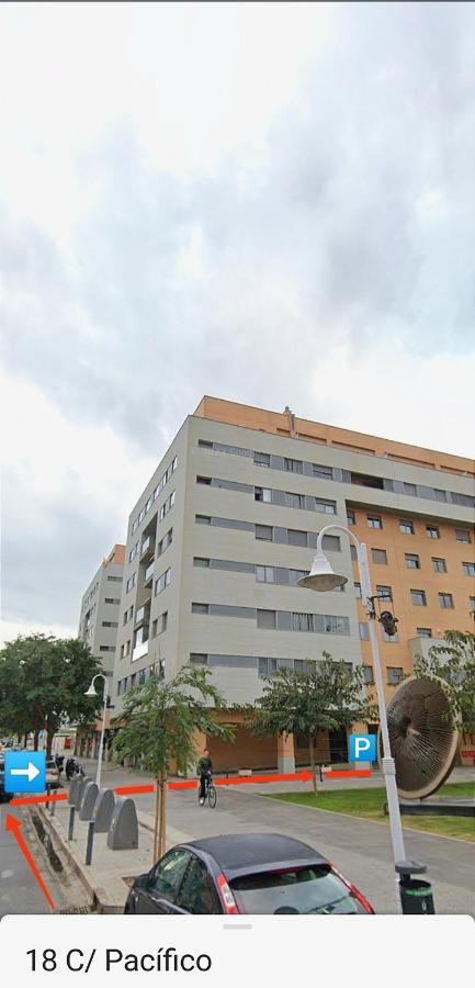 On The Beach! Frente Al Paseo Maritimo, Parking Y Piscina Malaga Luaran gambar