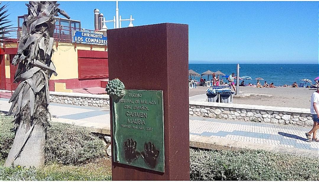 On The Beach! Frente Al Paseo Maritimo, Parking Y Piscina Malaga Luaran gambar